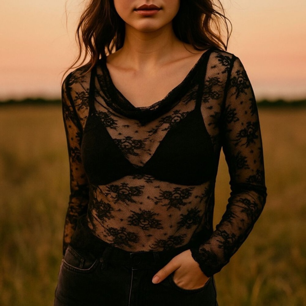 🖤 Black Lace Blouse🖤